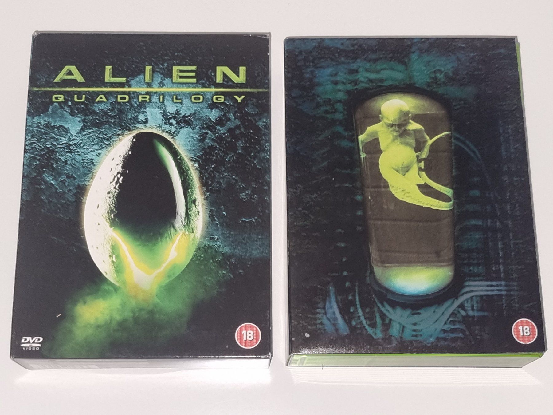 Tutti i DVDs: DVD: Alien - Quadrilogy - 9 Discs – Usato da Ehrendingen venduto da Thomas_2 1