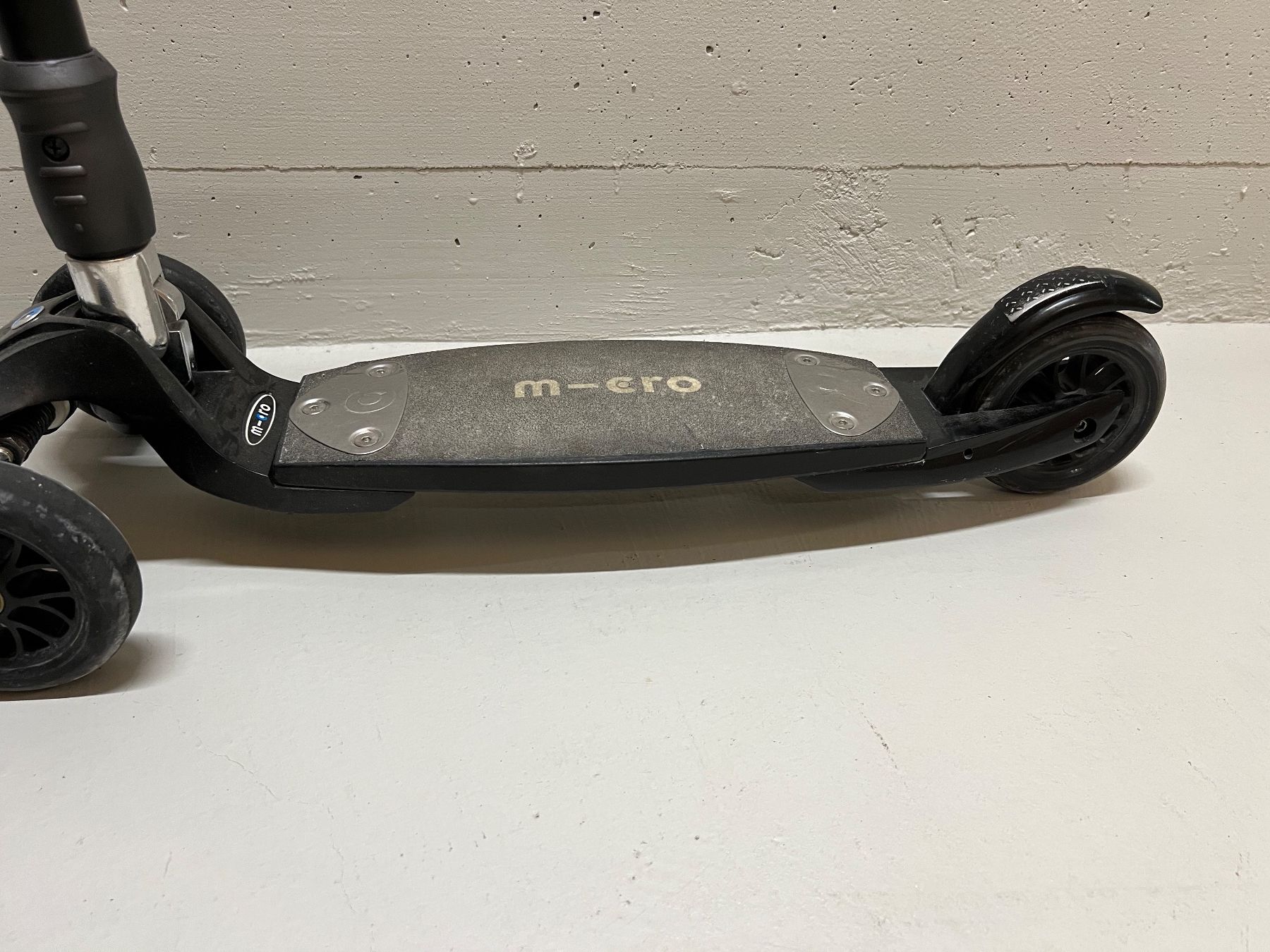 Micro Kickboard: Micro Compact Kickboard schwarz (für Erwachsene) – Usato da Glattpark(Opfikon) venduto da ste_n99y 4