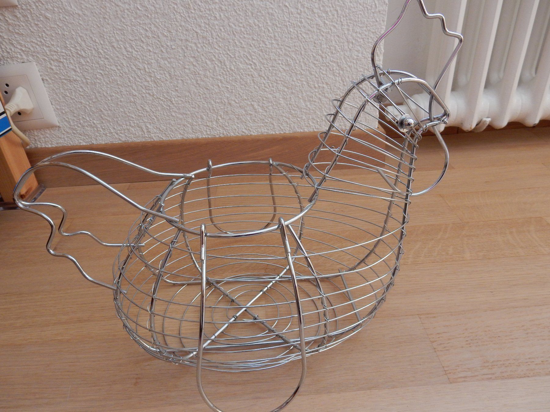 Autres articles pour la maison: Huhn origineller Eierkorb Eier Halter Eierbox NEU Drahtkorb – Neuf (Voir description) à Jona par simongarden 5