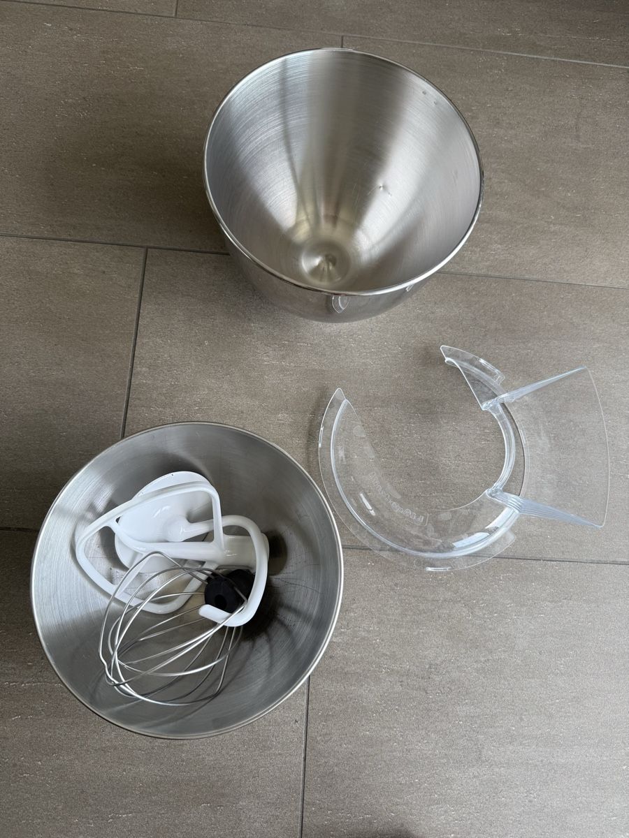 Kitchenaid Appareils de cuisine: Kitchen Aid mit Zubehör – D'occasion à Hünenberg See par Chluter 4