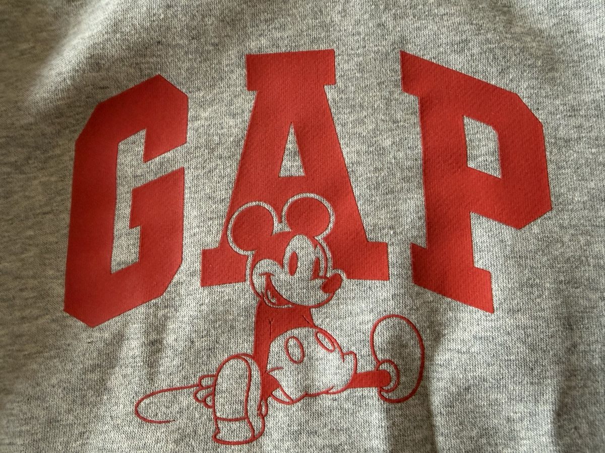 Gap Lotti di vestiti: GAP Disney Trainer Mickey Mouse Grösse 4Y – Nuovo e nell'imballaggio originale da Goldswil venduto da Fisel 3