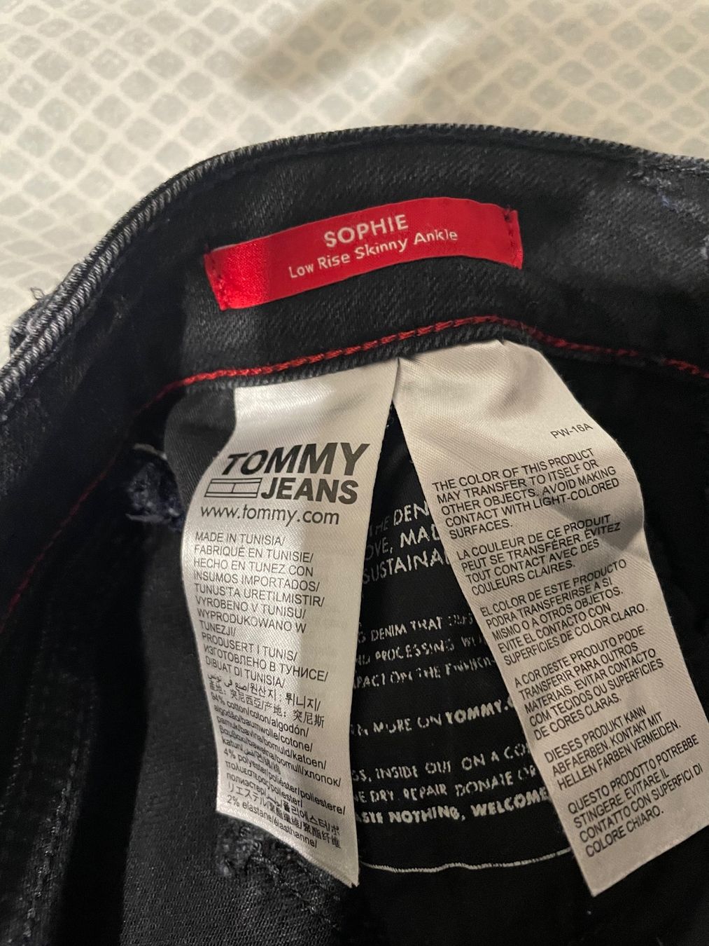 Tommy Hilfiger Jeans: Tommy Hilfilger – Gebraucht aus HORGEN von paris007 8
