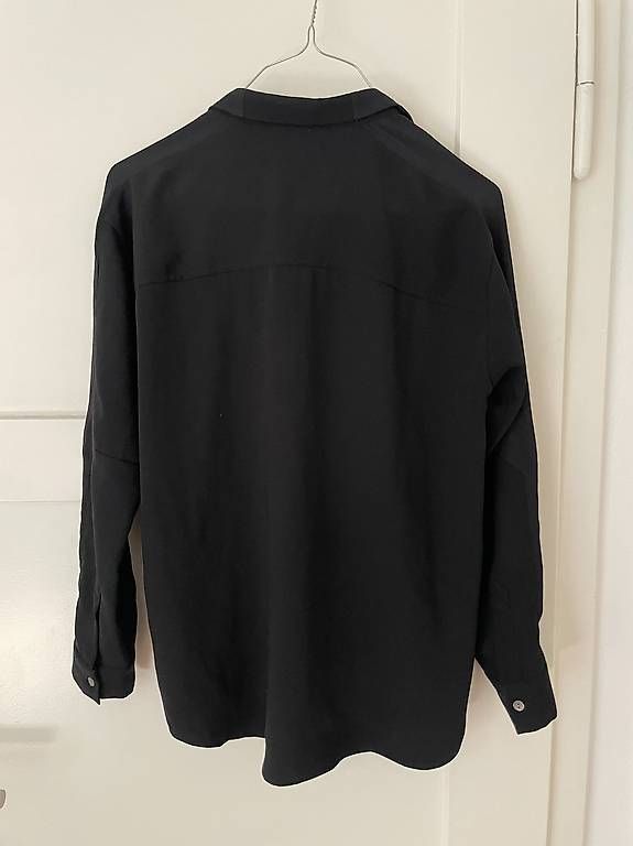 Blusen: Schwarze Bluse Grösse 36 – Gebraucht aus Zürich von nanniba 3