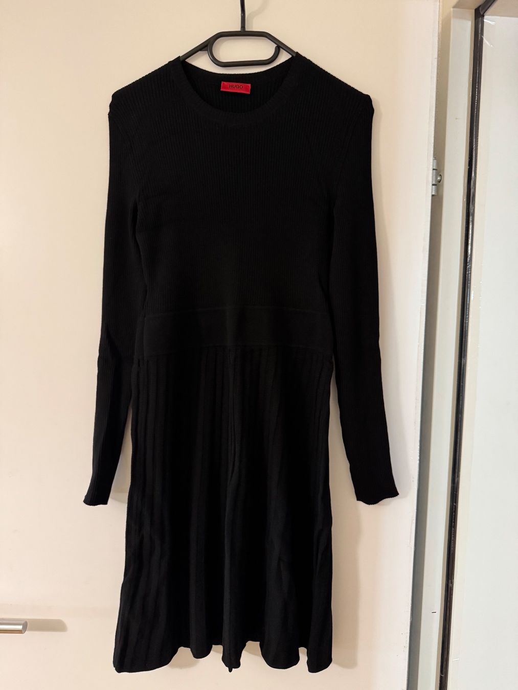 Hugo Boss Vestiti: Hugo Boss Kleid Gr. L – Nuovo (secondo la descrizione) da Dübendorf venduto da dom_rlx8 1