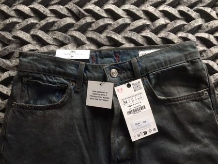 Zara Loose fit- Jeans Neu mit Etikett,NP: Fr.89.90