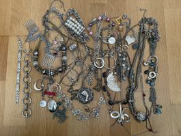 Schmuck Konvolut, Modeschmuck / Bastlerware, silberfarben