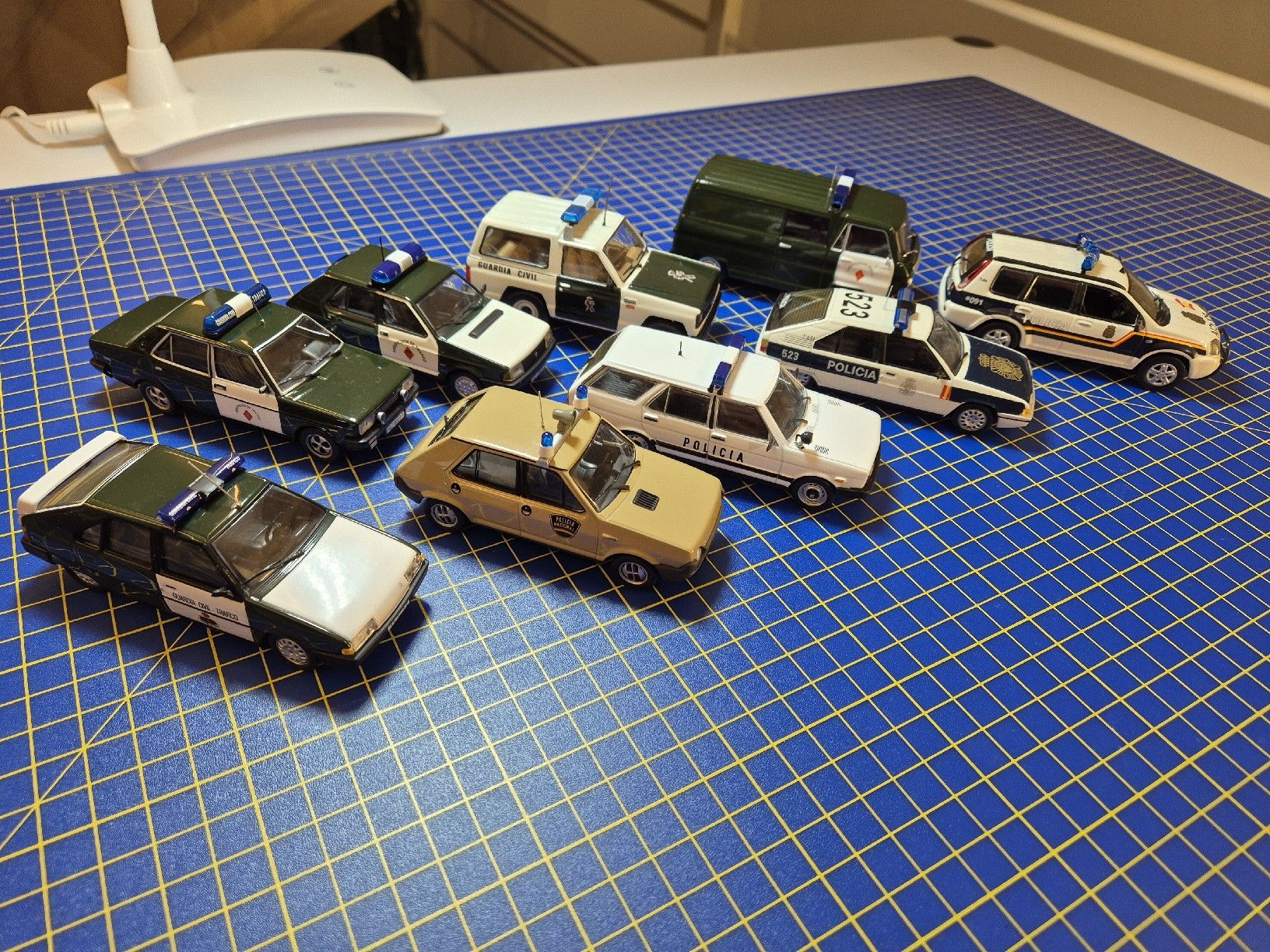Modellini d'auto: Polizeifahrzeuge Spanien 1:43 – Usato da Lachen SZ venduto da bow_wdl9