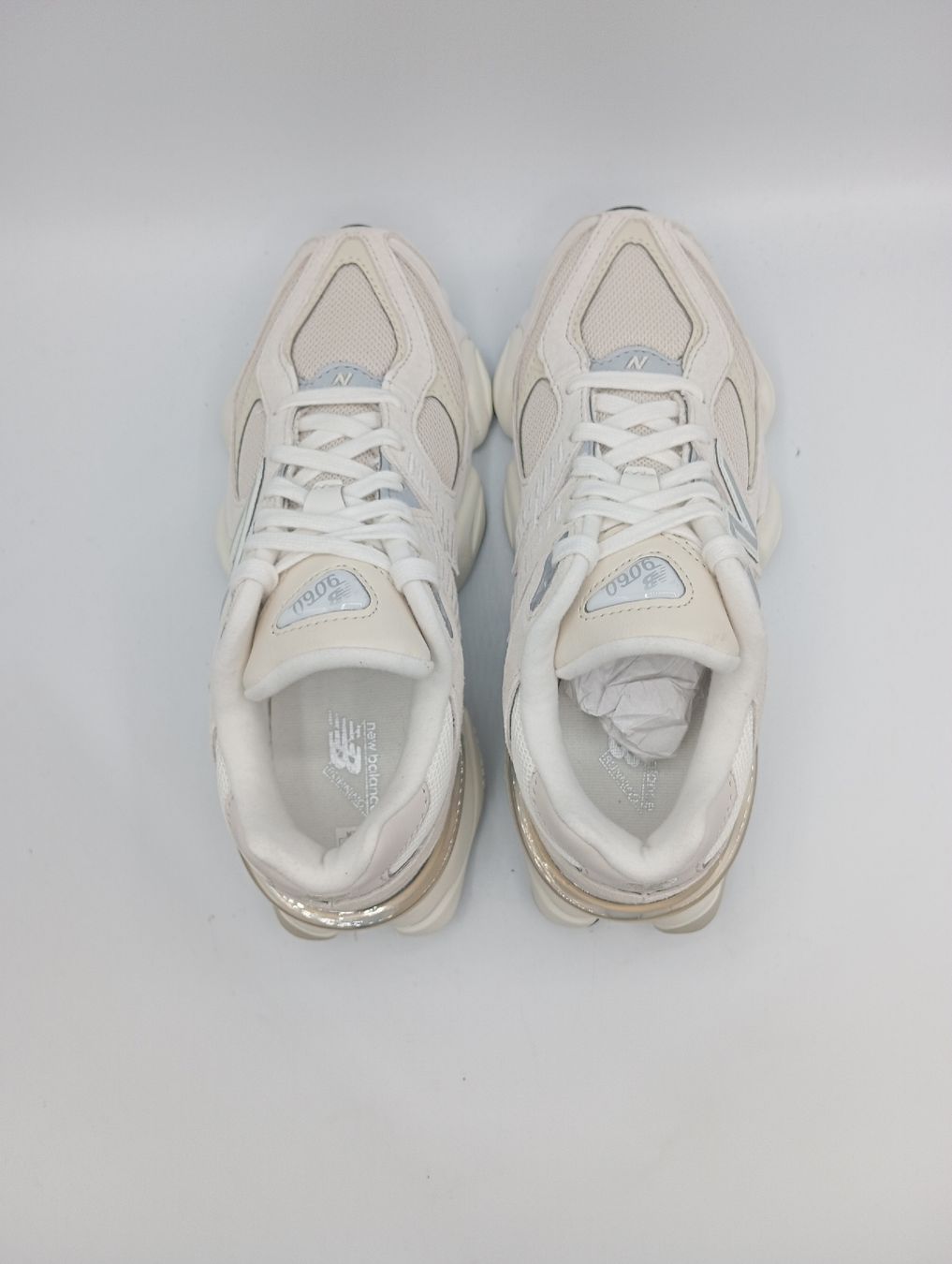 New Balance Scarpe da uomo: New Balance 9060 (EU37) – Nuovo e nell'imballaggio originale da Schaffhausen venduto da outlez 4