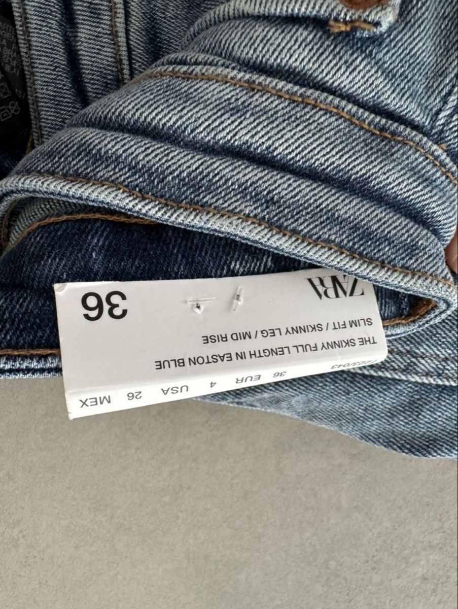Zara Jeans: Zara Skinny Jeans Grösse 36 – Neu und originalverpackt aus Härkingen von ana.bb
