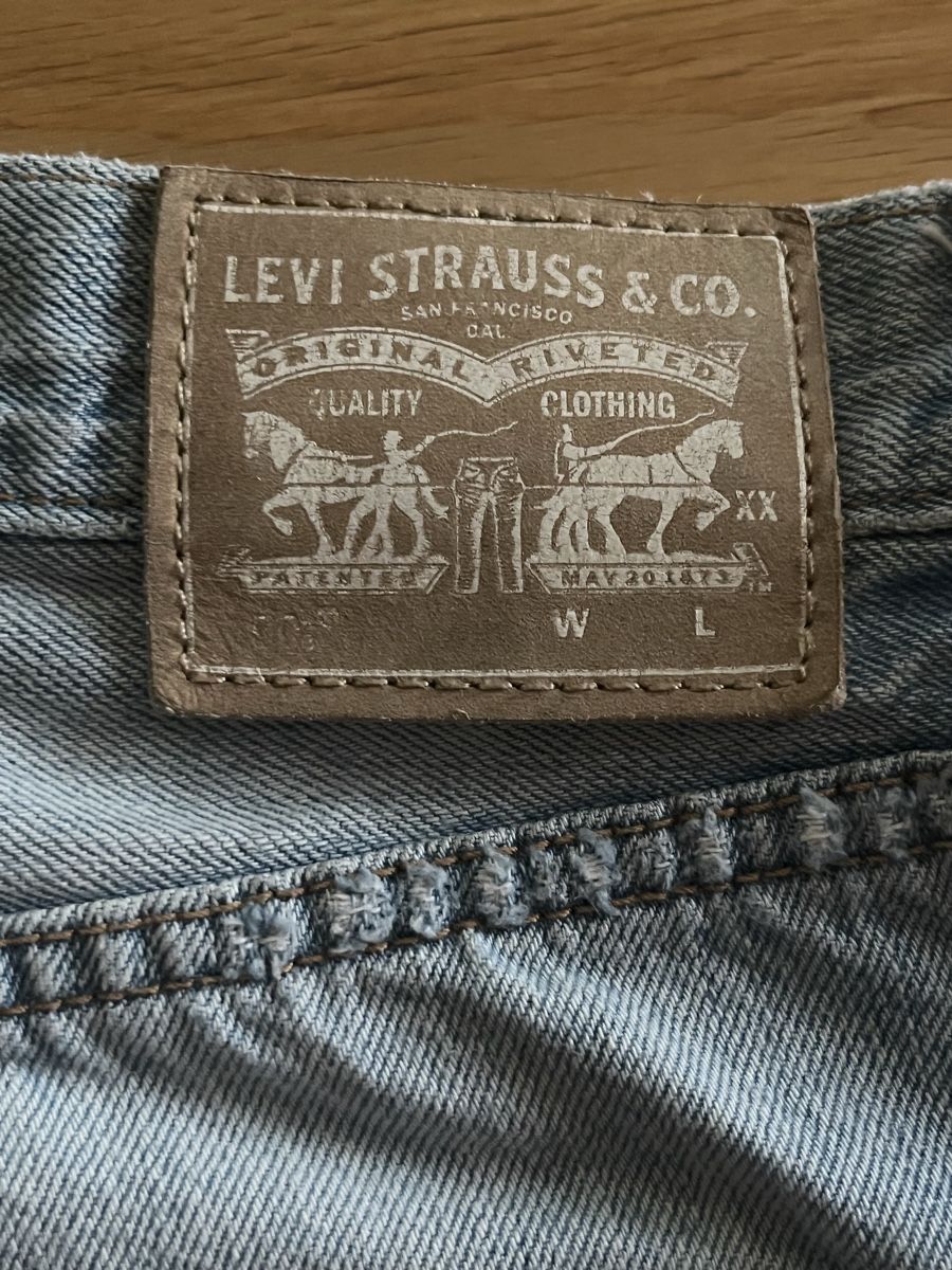 Levi's Pantalons: Levi's Shorts Grösse 27 – D'occasion à Frauenfeld par heyLani 3