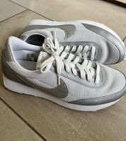 Nike Sneaker Grösse 39 - Top Zustand!