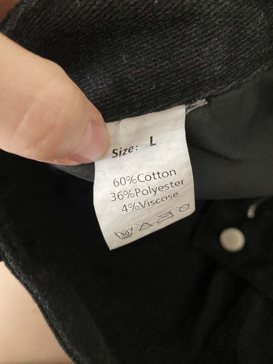 Pantaloni: Schwarze Denim Shorts Grösse L – Usato da Basel venduto da hea_pp2f 2