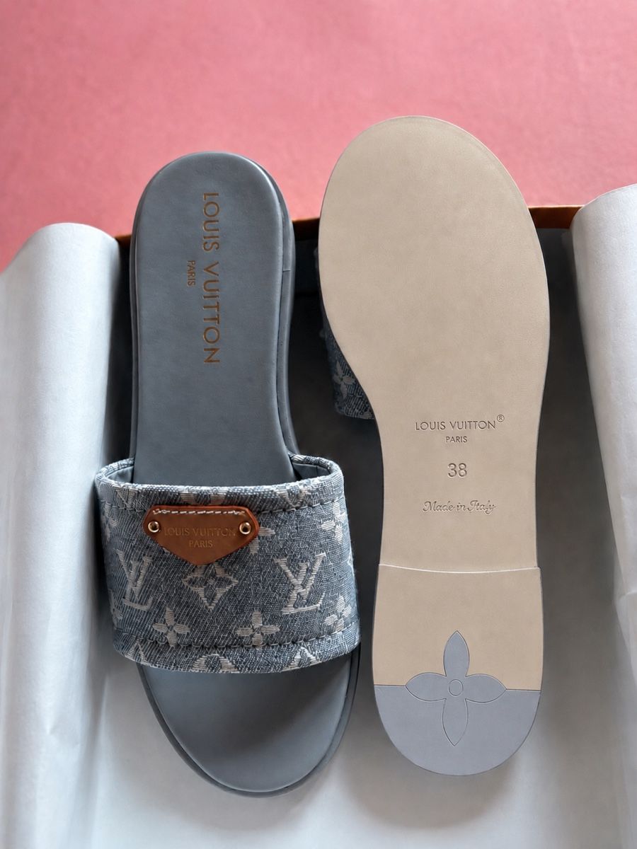 Louis Vuitton Schuhe für Mädchen: Louis Vuitton slides Gr.38 – Neu und originalverpackt aus Zürich von Fadeout_drip 2