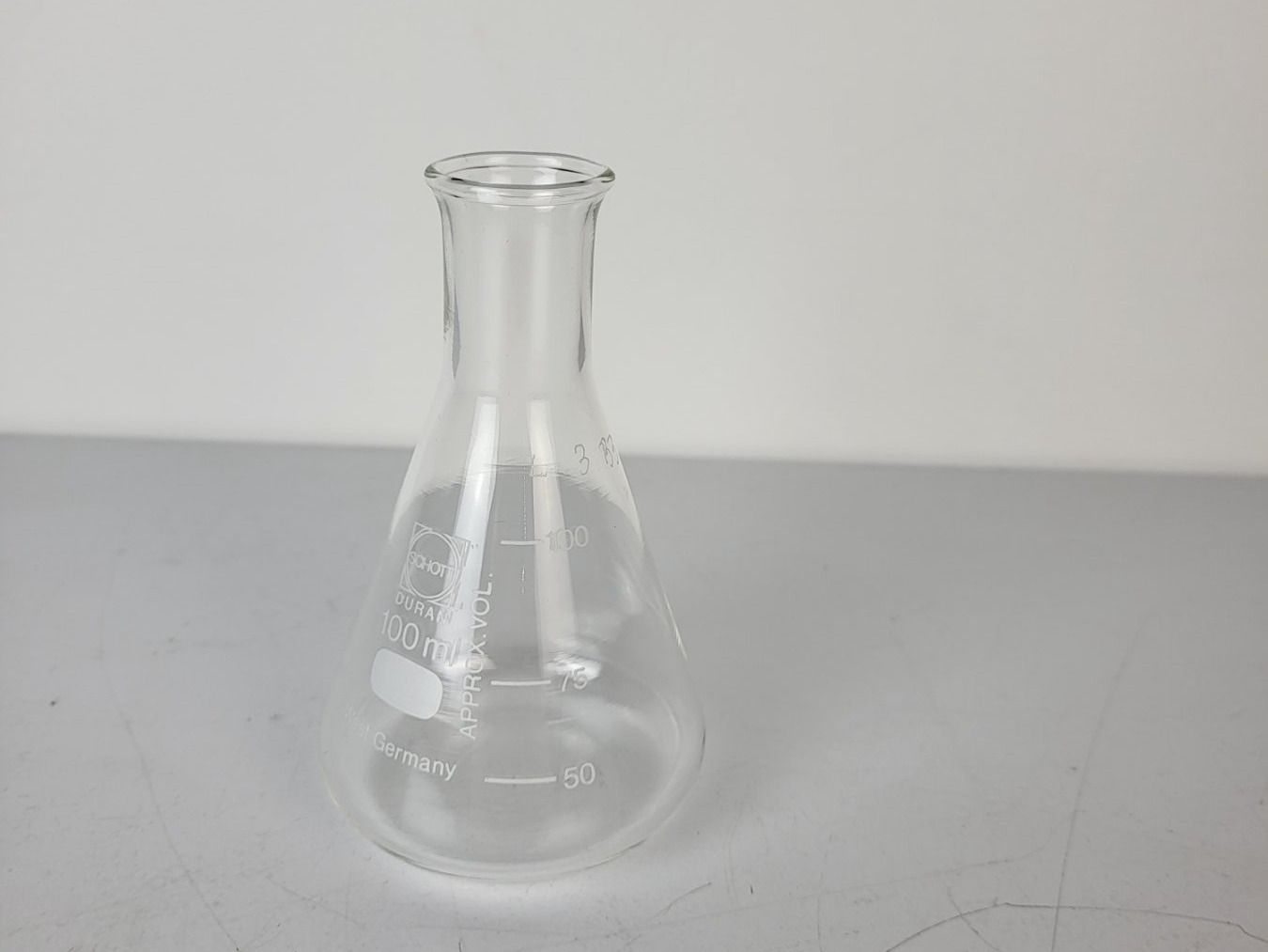 Schott Gläser: Laborglas Erlenmeyerkolben 100ml ohne Schliff – Gebraucht aus Hölstein von  1