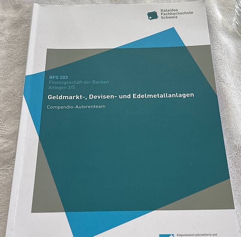 Libri: Buch - Geldmarkt-, Devisen- und Edelmetallanlagen – Usato da Bad Zurzach venduto da lor_7hyd