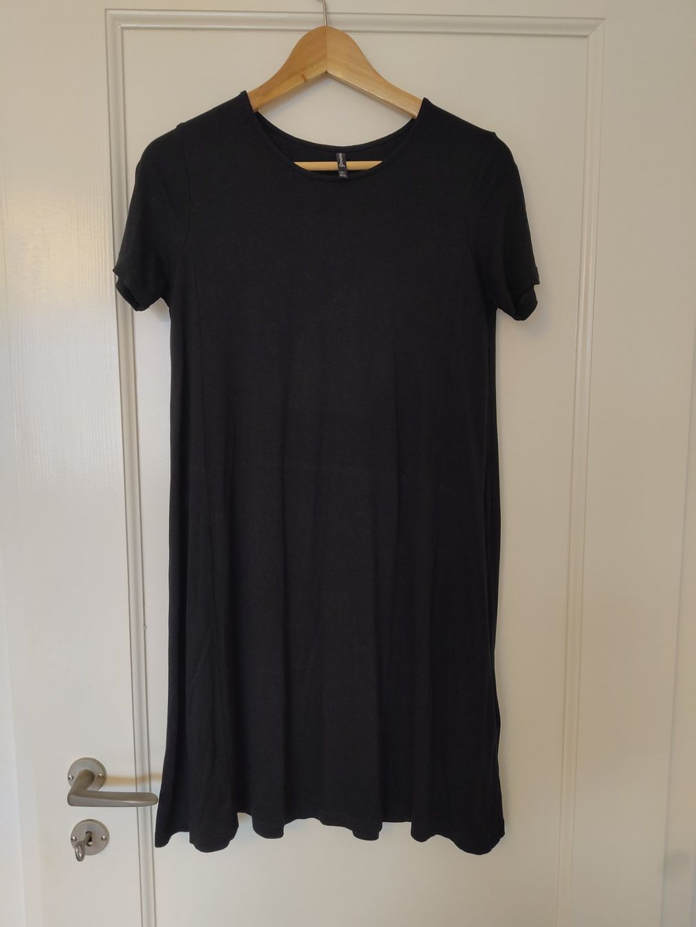 Stradivarius Vestiti: Kleid – Usato da Bern venduto da Linii