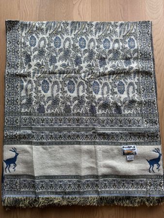 NEW - AlGazala Egyptian Handwoven Cloth Tapestry or Shawl