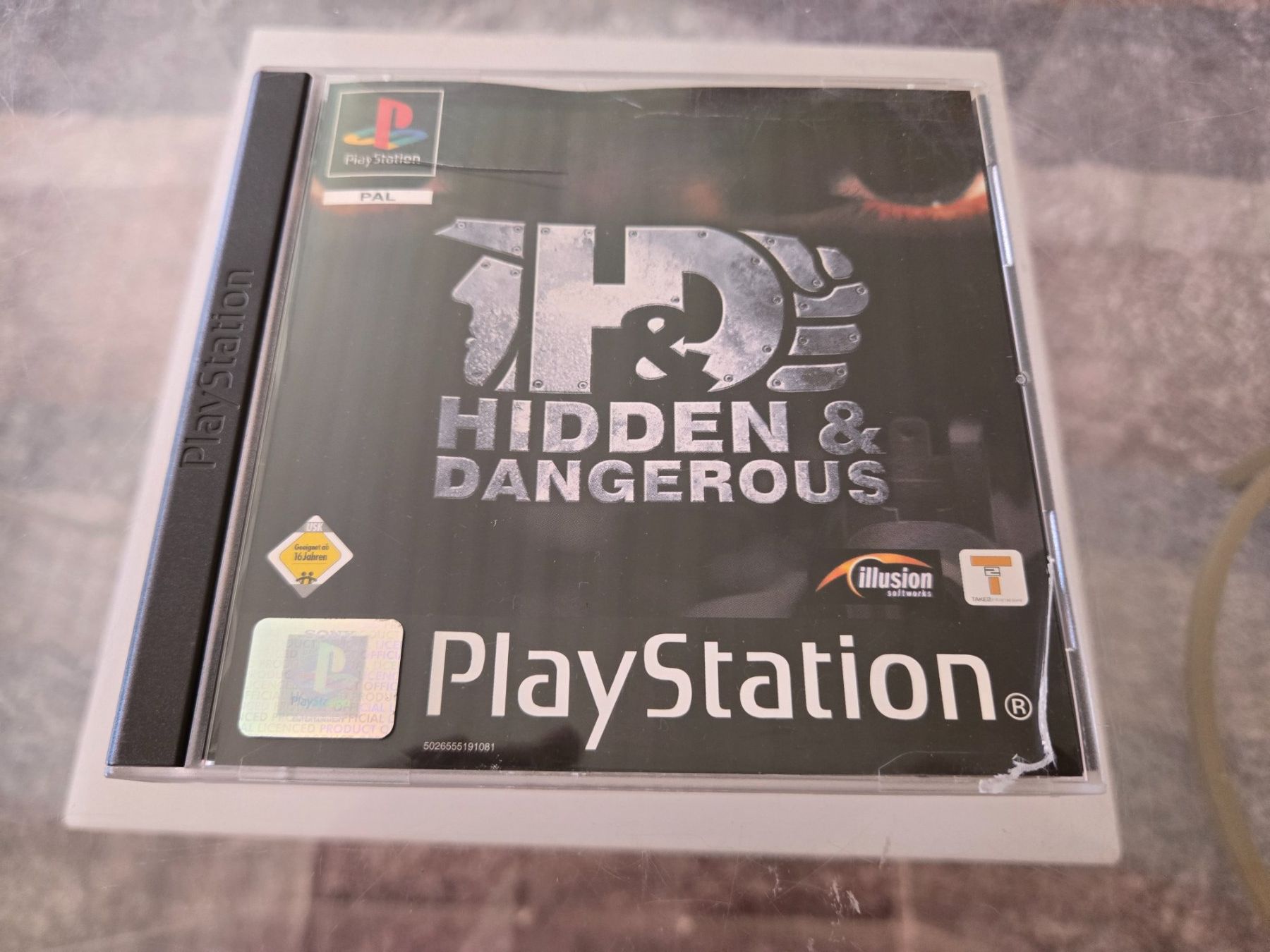 Spiele: Hidden & Dangerous PS1 – Gebraucht aus Bussigny von Kfdlt