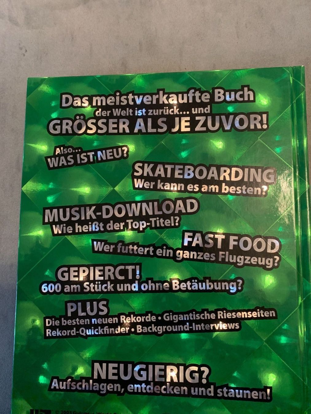 Bücher: Guiness World Records 2006 Buch – Gebraucht aus Schaffhausen von raphael_95 1