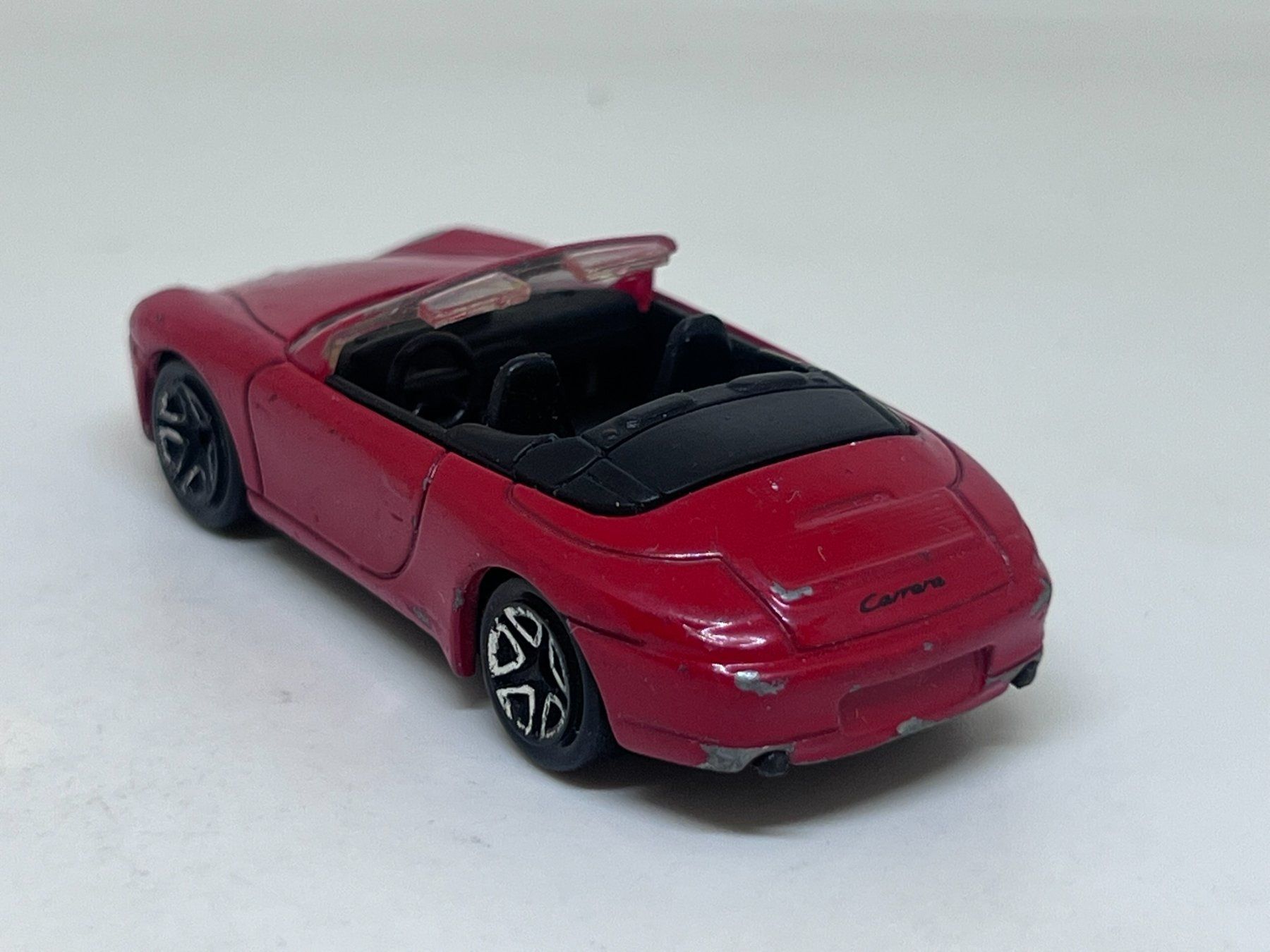 Matchbox Modellini d'auto: Matchbox Porsche 911 Carrera Cabriolet #645 – Usato da Wildegg venduto da LaaBoutique 2