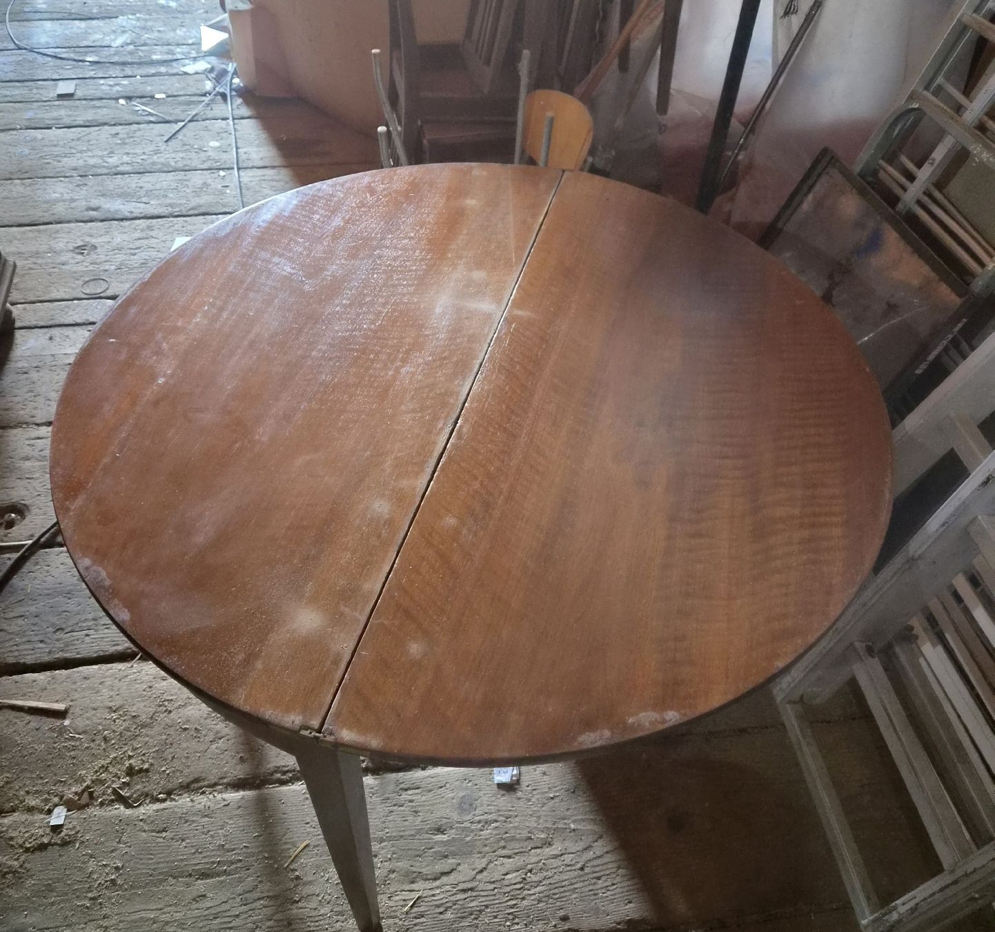 Tische: Table demi-lune – Gebraucht aus Farvagny-le-Grand von CollectibleWatches 1