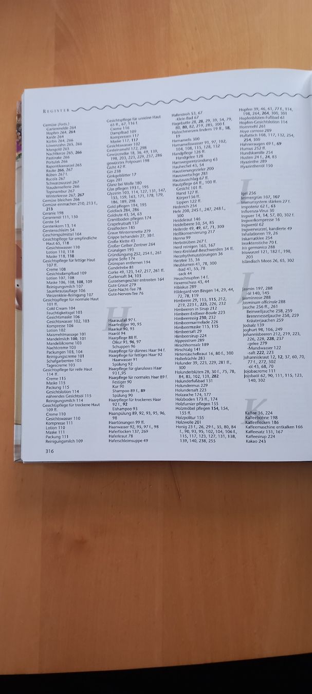Libri: Kochbuch "Aus guter alter Zeit" - Rezepte von Grossmutter! – Usato da Oberwil-Lieli venduto da Deding 3