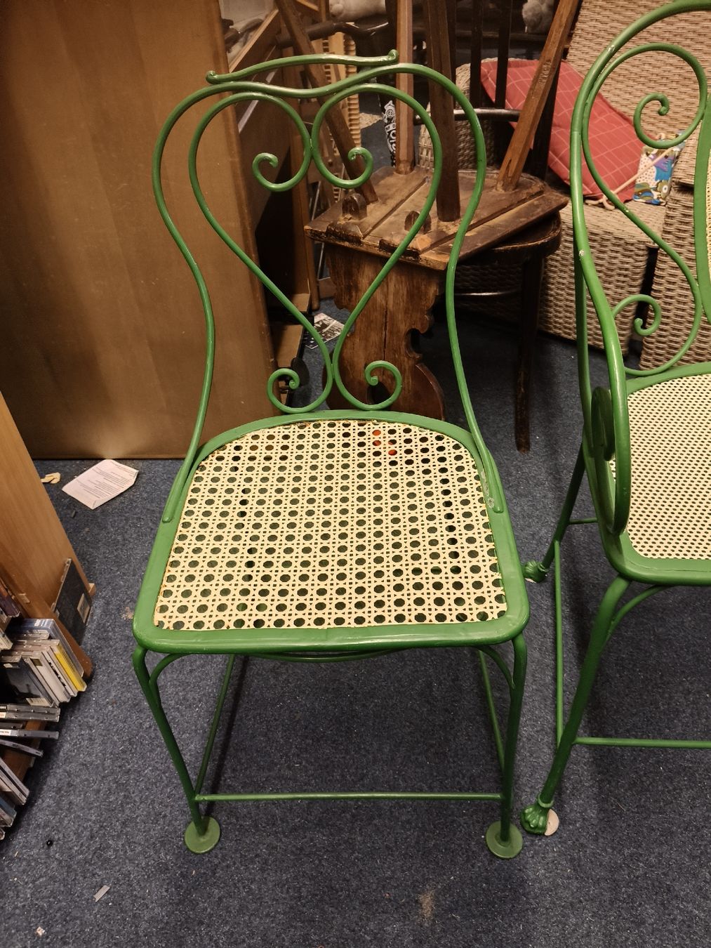 Panchine: Gartenbank,  und 2 Stühle Metall, – Usato da Zwingen venduto da inf_2blh 3