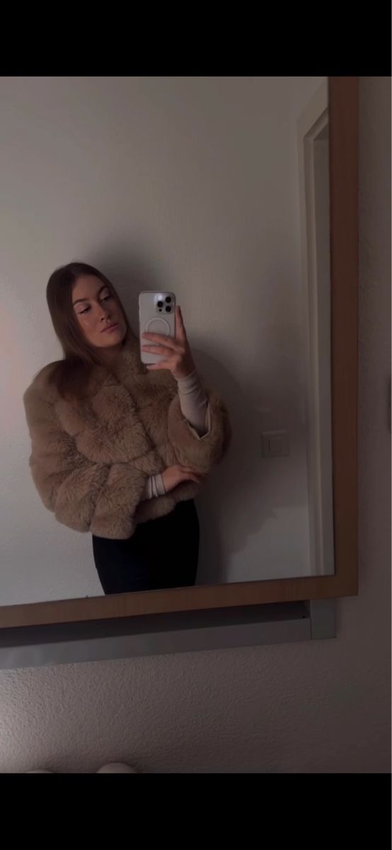 Giacche: Kunstfell Jacke, beige✨ – Usato da Remigen venduto da ana_no 1