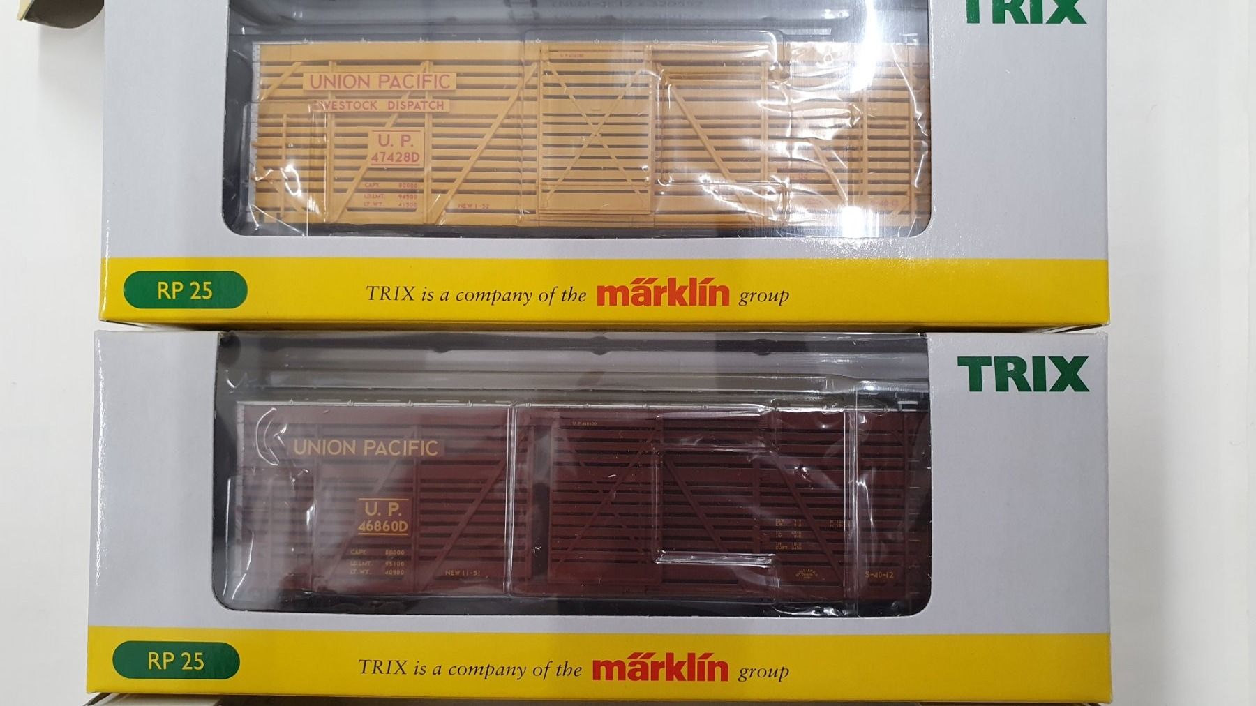 Trix Modellini di ferrovie: TRIX 24905 UP Set Stock Car – Nuovo e nell'imballaggio originale da Würenlos venduto da juruth 2
