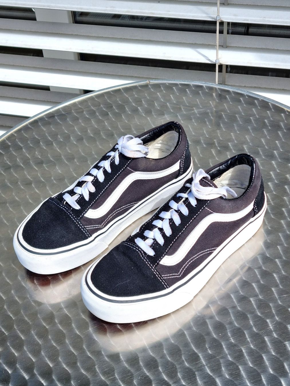 Vans Scarpe da donna: VANS Damen Sneakers Grösse 39 – Usato da Glattbrugg venduto da Adriano2014