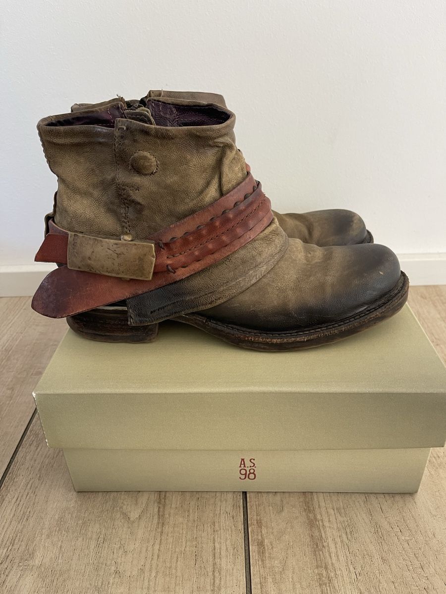 A.S.98 Scarpe da donna: AS 98 taille 39 – Usato da Aproz (Nendaz) venduto da zeavendre