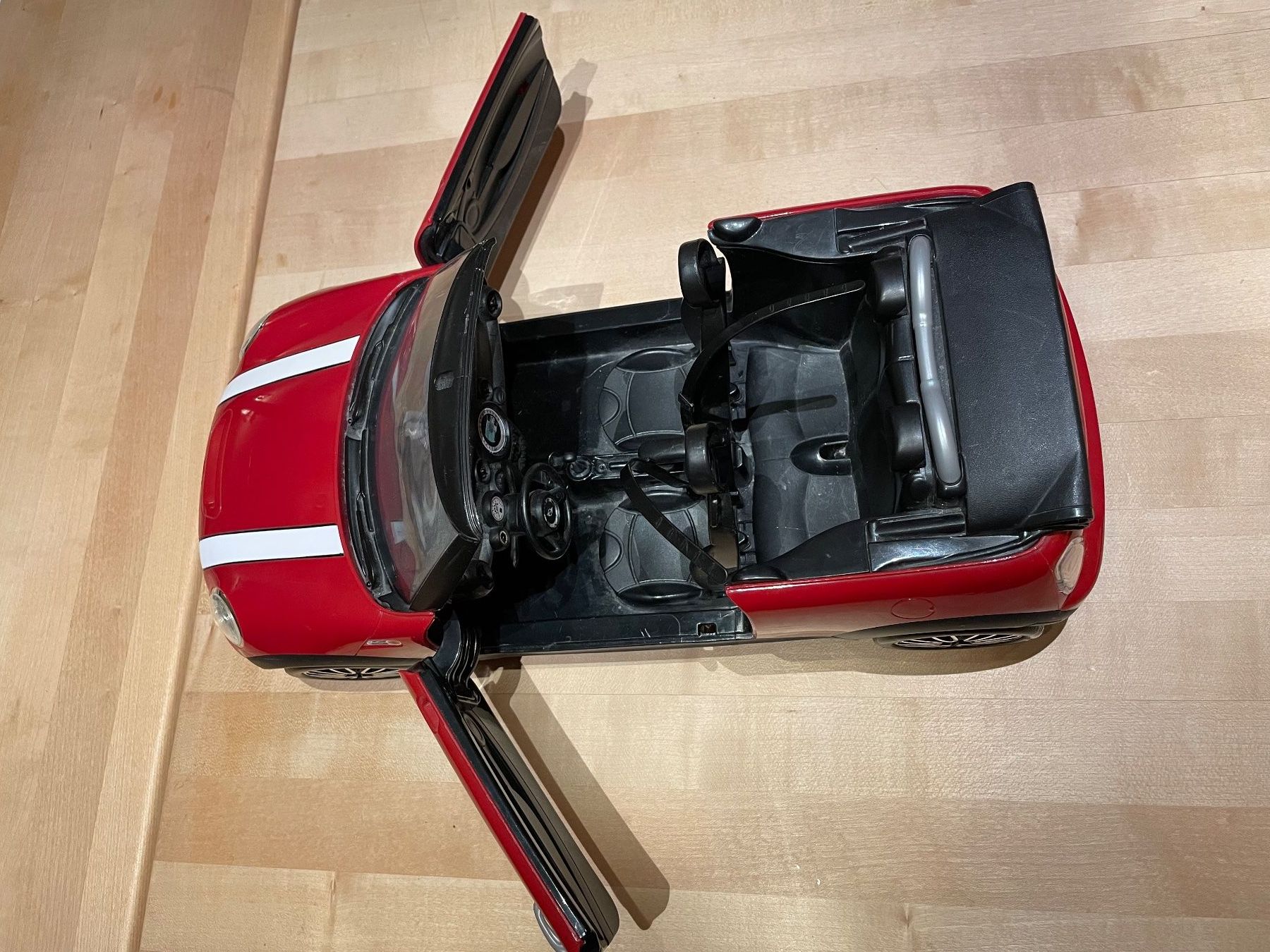 Giocattoli: Barbie und Ken mit Auto Mini Cooper S Cabrio – Usato da Bachenbülach venduto da bri_8sws 3
