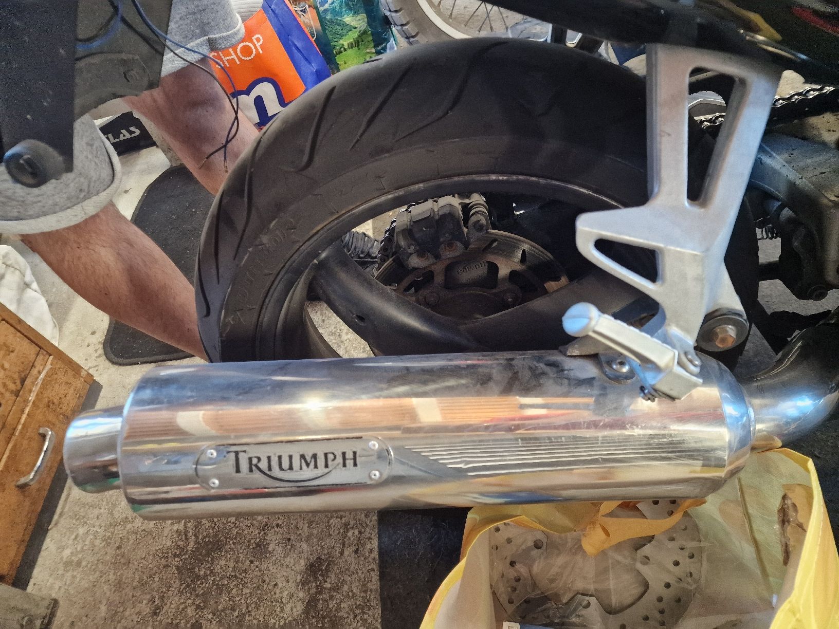 Triumph Tutti i ricambio per moto: TRIUMPH SPRINT ST 955 INJECTION – Usato da Onex venduto da cri_y9sd 1