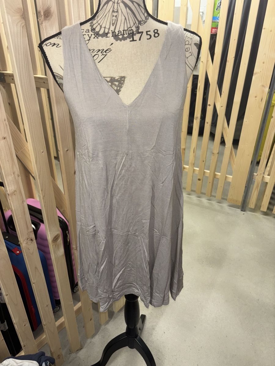 H&M T-shirt: Langes tshirt von H&M – Usato da Itingen venduto da jessi811