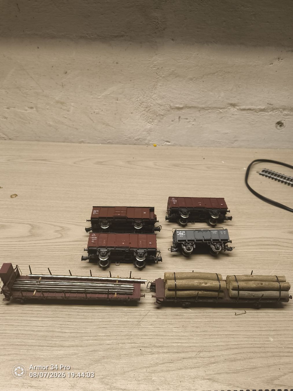 Rivarossi Modellini di ferrovie: Modellbahn Waggons Rivarossi HO gebraucht 6Stk. – Usato da Herzogenbuchsee venduto da ioa_zcm6 7