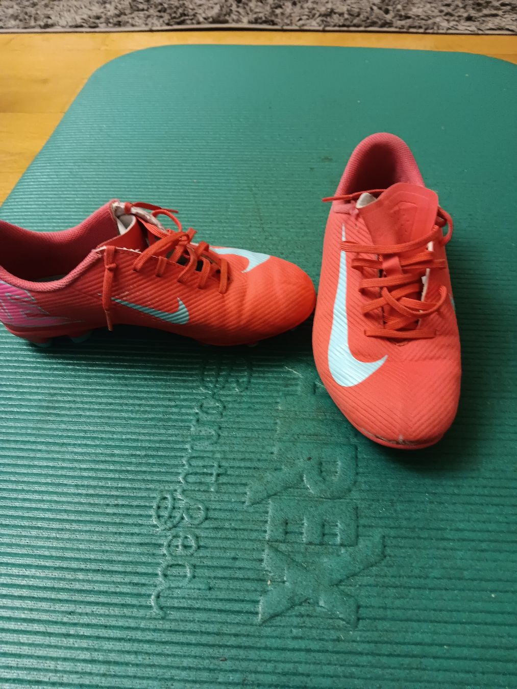 Scarpe per ragazzi: Nike Fussball schuhe  – Usato da Luzern venduto da Gegi5 3