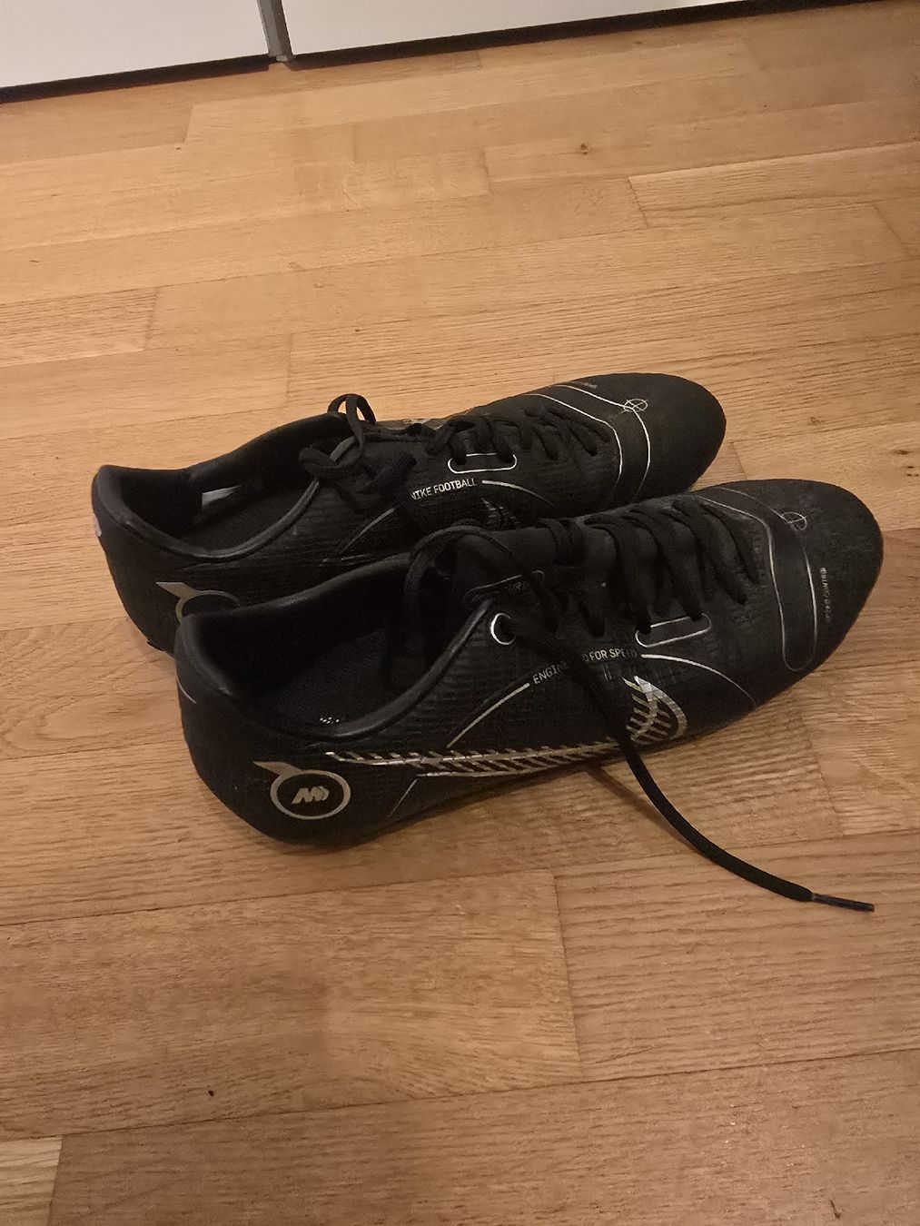 Nike Scarpe per ragazzi: fussball schuhe – Usato da Heerbrugg venduto da aar_jlq5 2