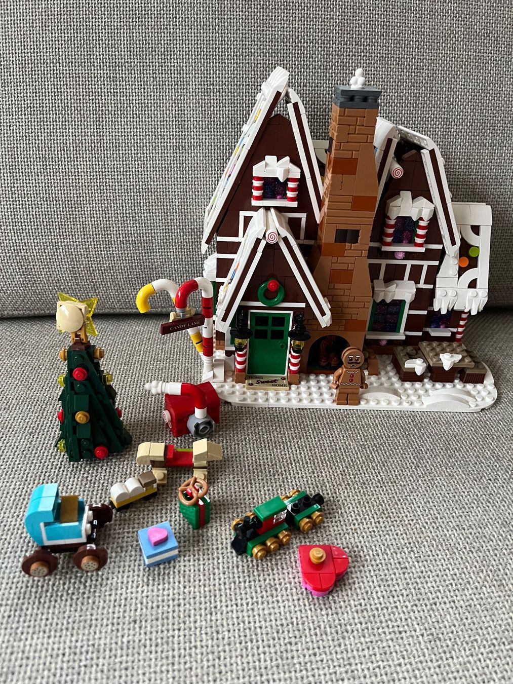 Lego Kit di costruzioni: LEGO Creator 10267 Gingerbread Haus, Winter – Usato da Baden venduto da eklym 5