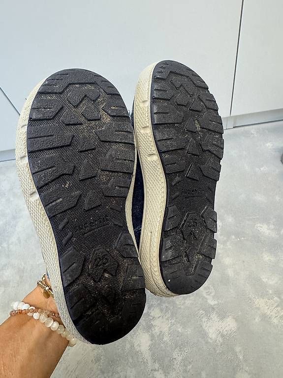 Chaussures garçon: Schuhe Gr 25 – D'occasion à Schiers par ani_nd8h 2