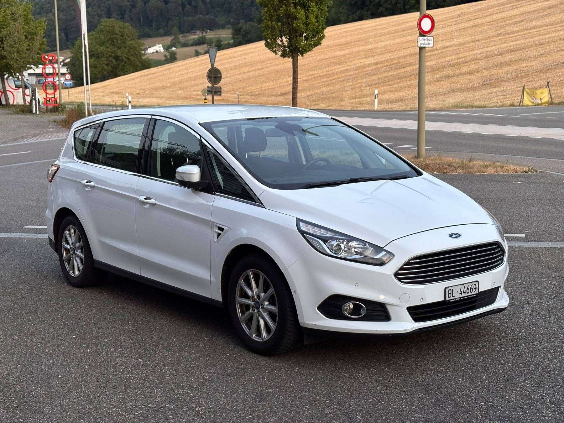 Ford Autos: Ford Smax 2016 Automat Ab Mfk – D'occasion à Liestal par Ferid79 3