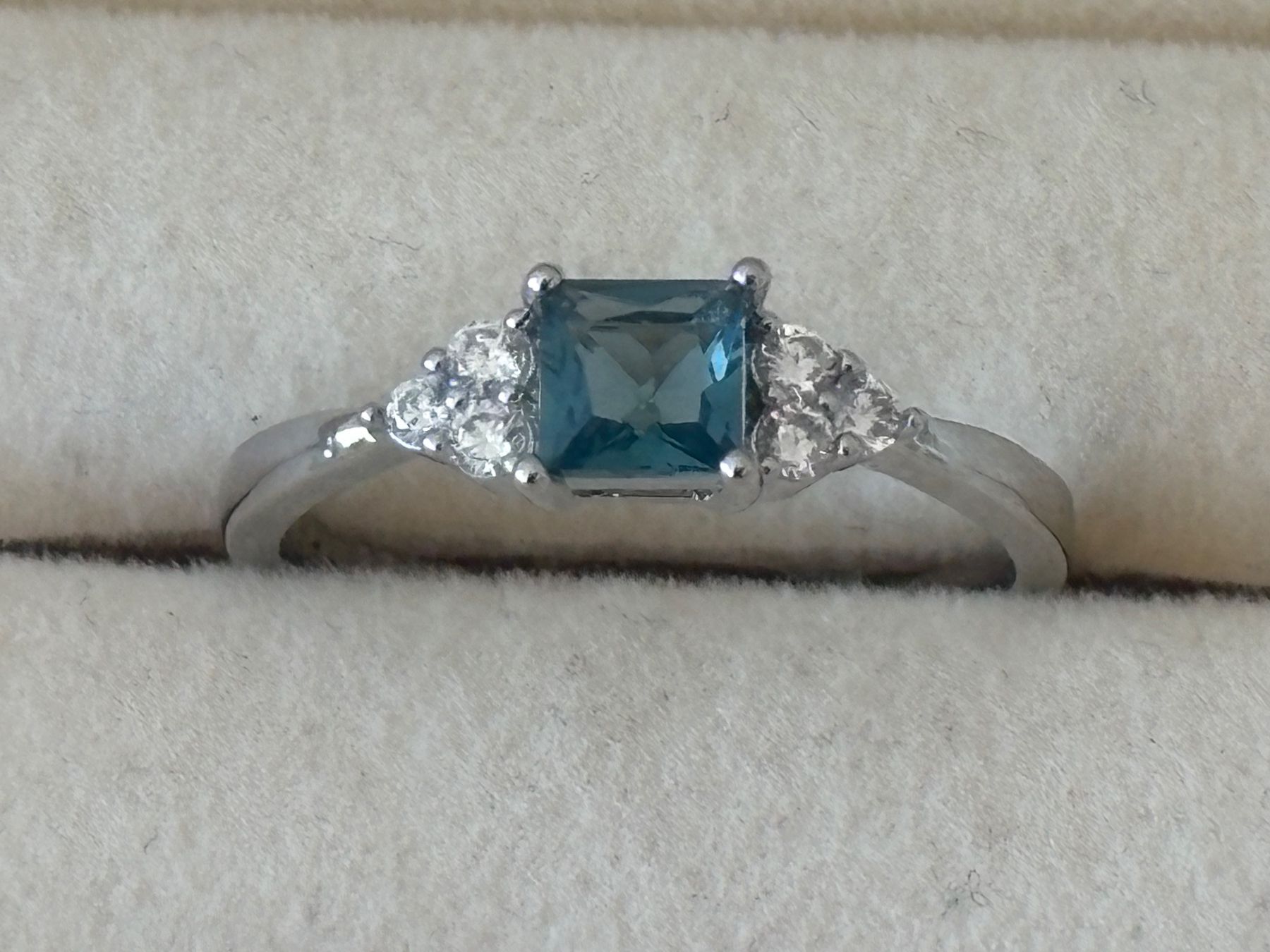 Anelli: Luxus Elegante Gr.17/7 Ring Farbe: Silber/blau – Nuovo (secondo la descrizione) da Biel-Bienne venduto da Roserosse13 5