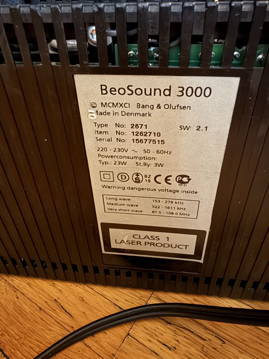 Bang & Olufsen Audio- & Mediensysteme: Bang&Olufson  BeoSound 3000 – Gebraucht aus Zürich von Landmarkreisen 3