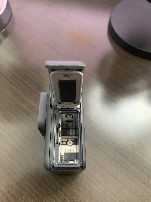 Action Cam: GoPro 5 Black mit Akku und Objektivschutz – Usato da Uster venduto da dan_5m6y 2