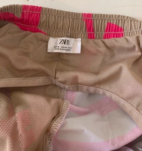 Zara Costumi da bagno: Zara Badehosen Grösse M Versand 2 Franken – Nuovo (secondo la descrizione) da Basel venduto da RobertoMansella84 2