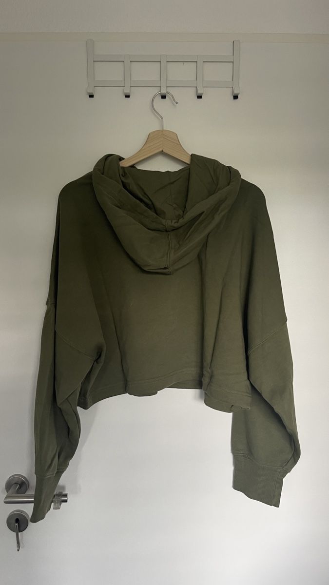 Adidas Maglioni & Felpe: Adidas Pullover Hoodie Olivgrün Gr. 38 – Nuovo (secondo la descrizione) da Lausen venduto da sim_hgp6 1