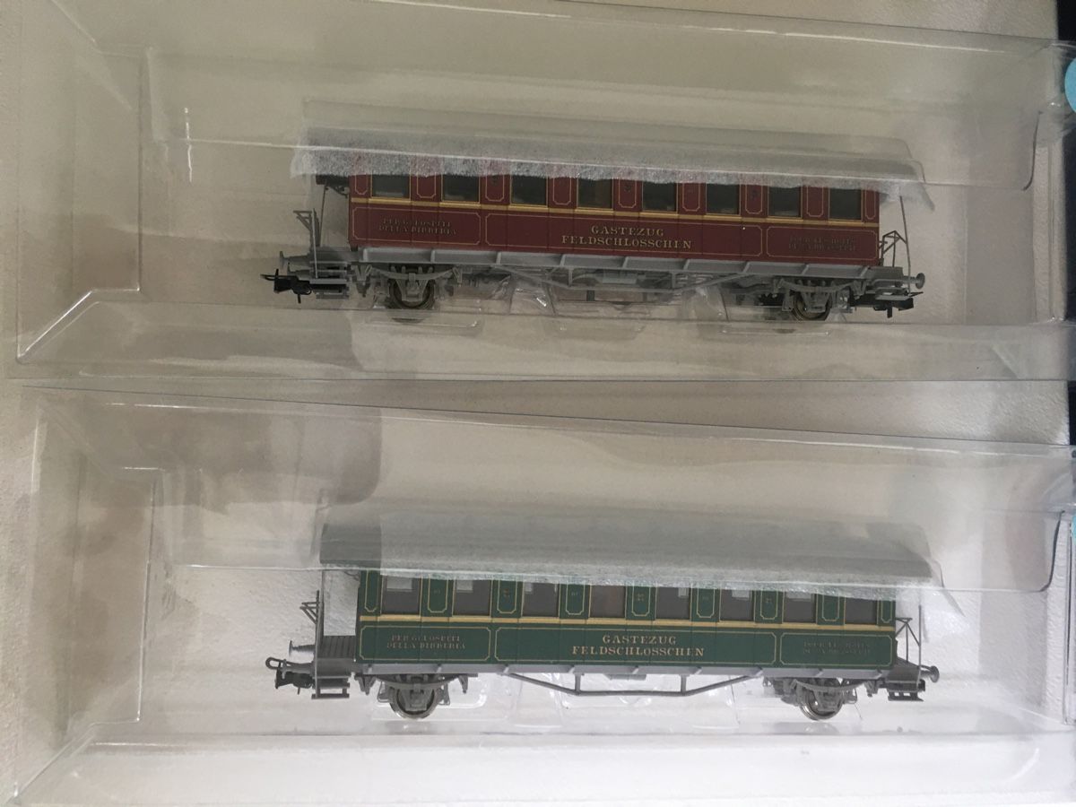 Liliput Modelleisenbahnen: Liliput Feldschlösschen Gästezug 4 Wagen – Gebraucht aus Grellingen von Toyhamster 1