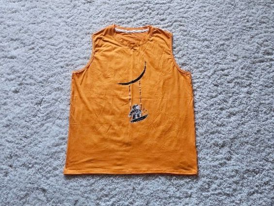 T-shirt: T-Shirt – Nuovo (secondo la descrizione) da Bottighofen venduto da Miatax5