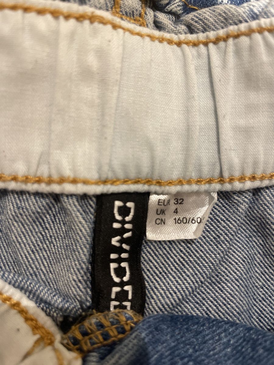 H&M Jeans: Mom-Jeans von H&M, Gr. 32 – Neu (gemäss Beschreibung) aus Arbon von llaauraa 2