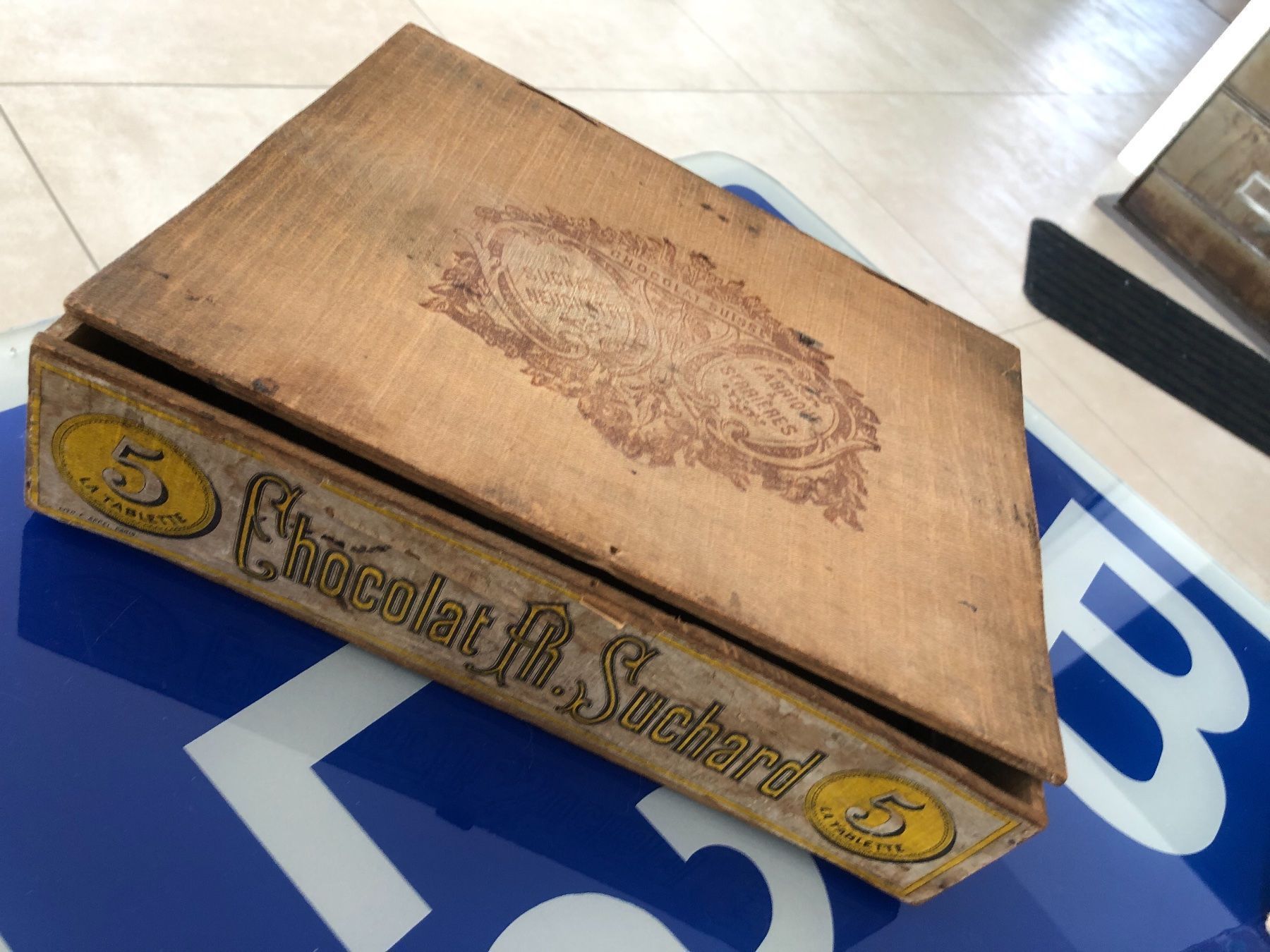 Suchard Barattoli: Suchard Ancienne boîte en bois – Usato da Thierrens venduto da Bigla 5