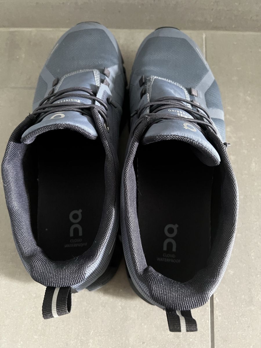 On Scarpe da uomo: On Cloud Waterproof Herren Laufschuhe hellblau ,grösse 43 – Usato da St.Gallen venduto da auditdi 4